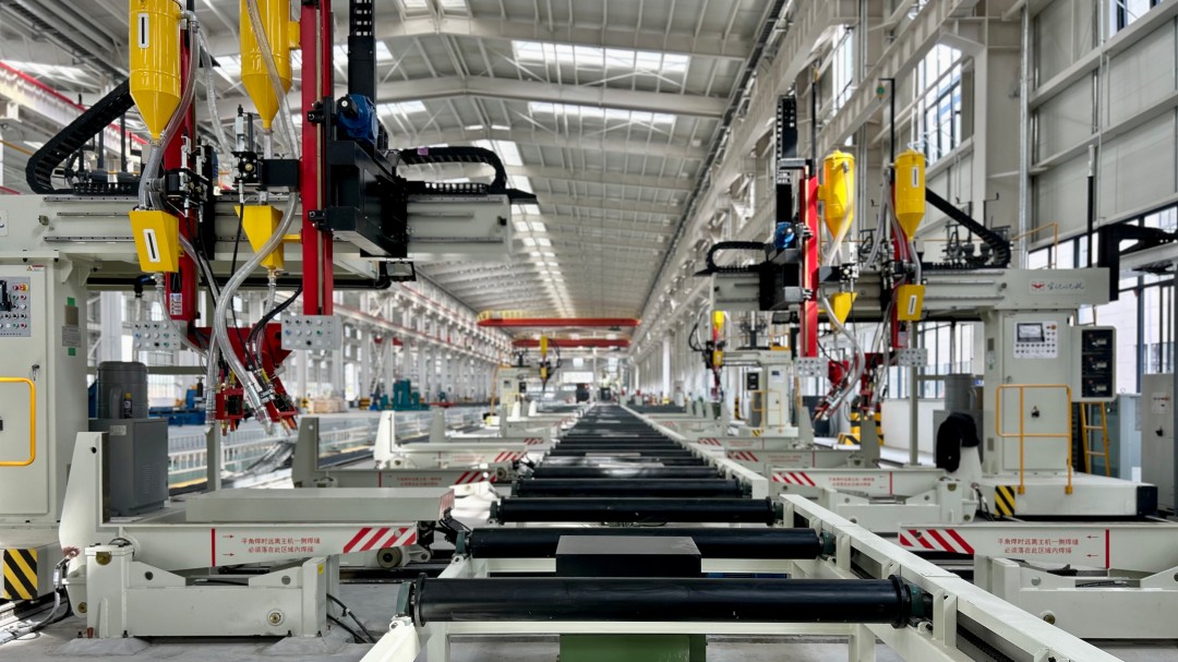 鋼結(jié)構(gòu)自動(dòng)化生產(chǎn)線(xiàn)